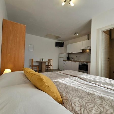 Apartman Kosić Apartment Vrh  Bagian luar foto