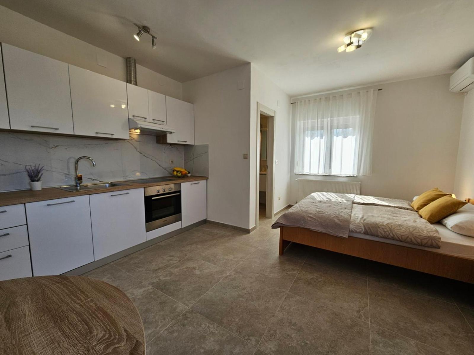 Apartman Kosić Apartment Vrh  Bagian luar foto