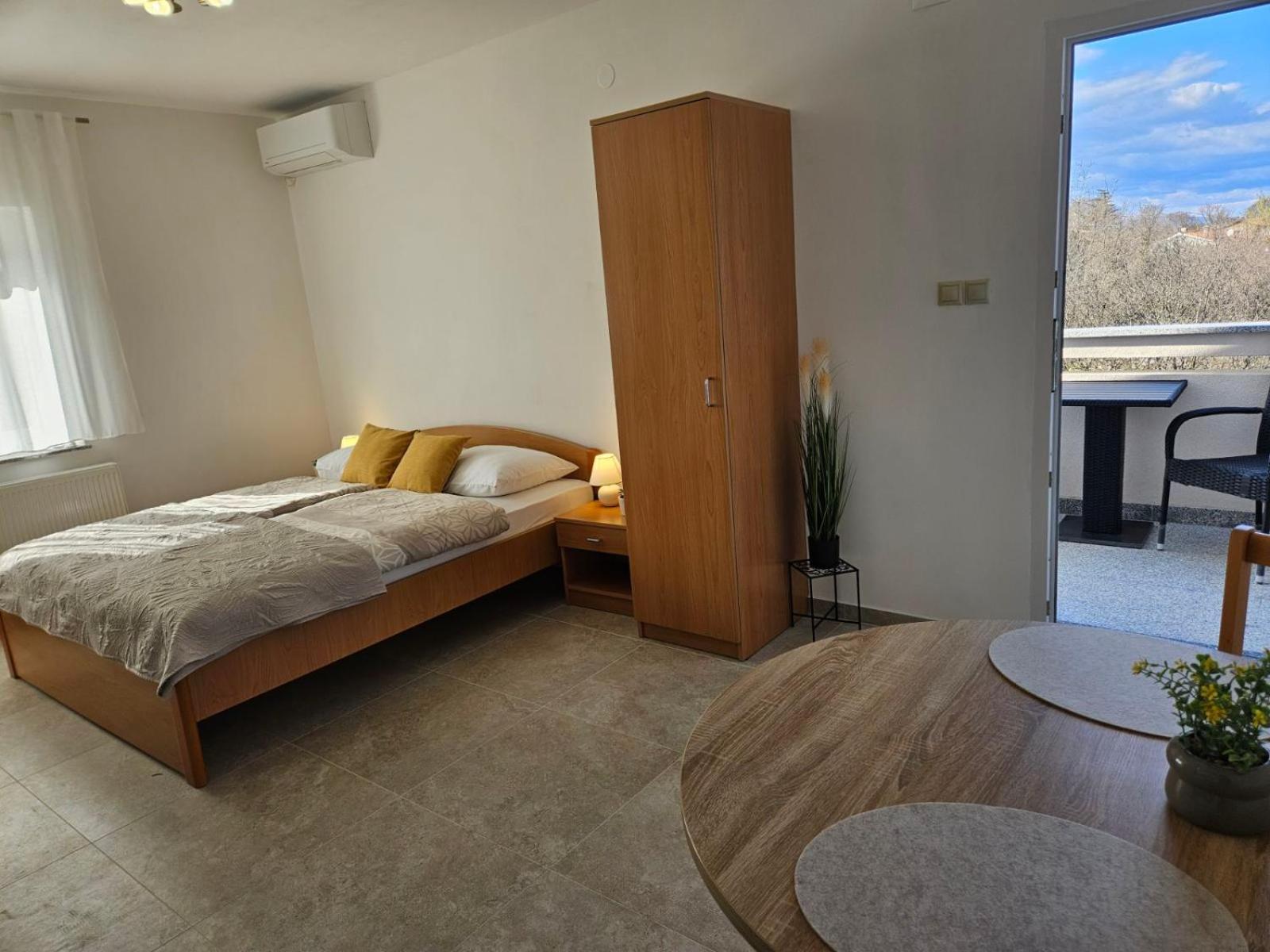 Apartman Kosić Apartment Vrh  Bagian luar foto